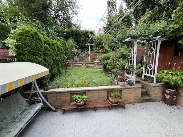 71-22 Calamus Avenue, Woodside NY 11377