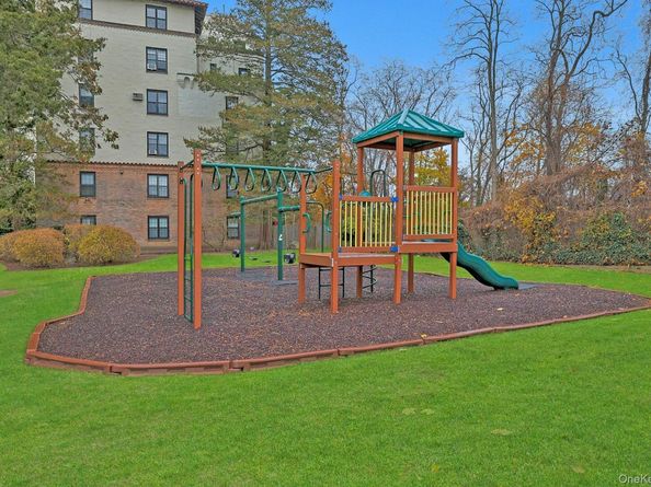 1273 North Avenue 1F8, New Rochelle NY 10804