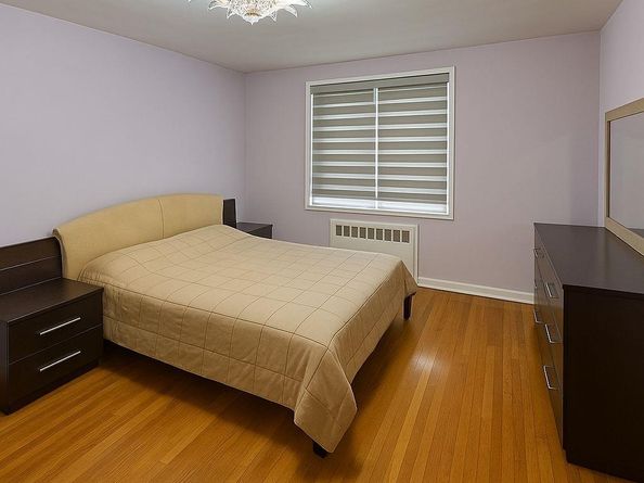 141-05 Pershing Crescent 416, Briarwood NY 11435