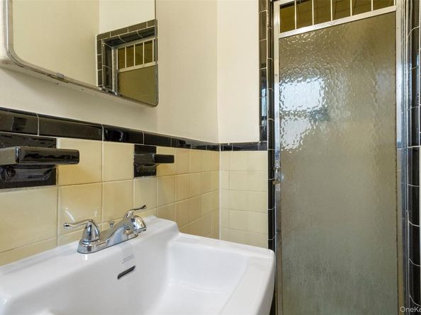 5 Rockledge Road 1A, Hartsdale NY 10530