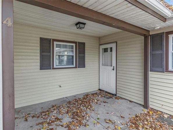 4 Hillsdale Lane, Coram NY 11727