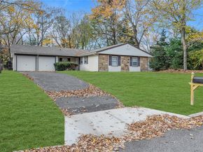 4 Hillsdale Lane, Coram NY 11727