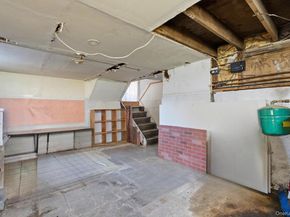 3 Date Street, Central Islip NY 11722