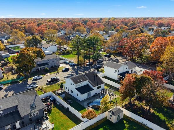 3 Date Street, Central Islip NY 11722