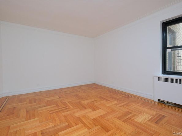 340 E Mosholu Parkway S 4E, Bronx NY 10458