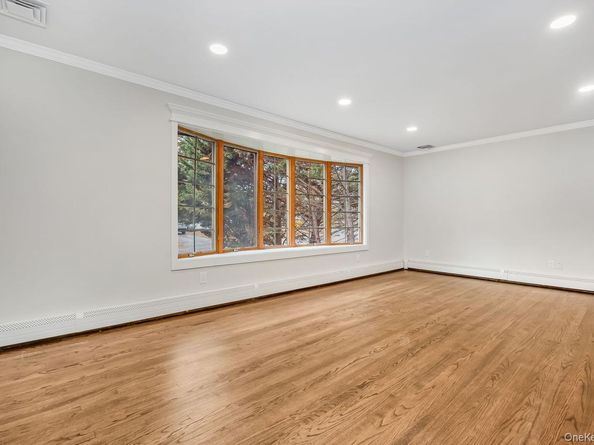 7 Gillette Avenue, Patchogue NY 11772