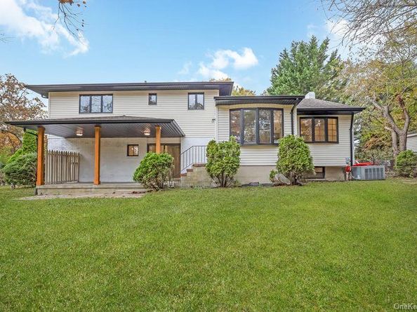 7 Gillette Avenue, Patchogue NY 11772