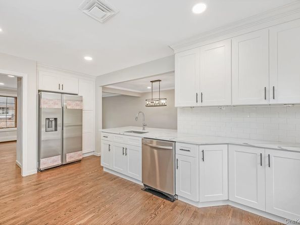 7 Gillette Avenue, Patchogue NY 11772