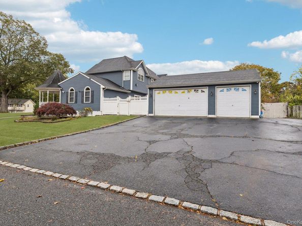 60 Steuben Boulevard, Nesconset NY 11767