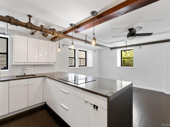 56 Pondfield Road W A, Bronxville NY 10708