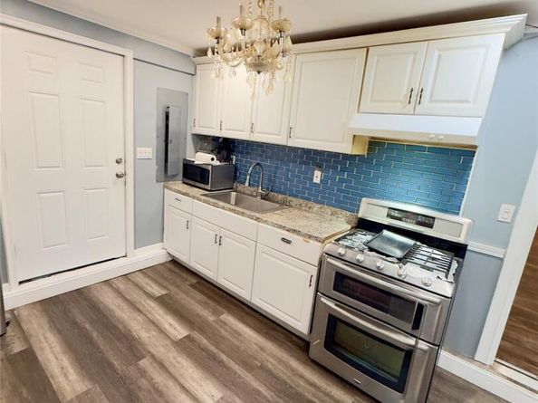 10 Evelyn Drive, Bethpage NY 11714