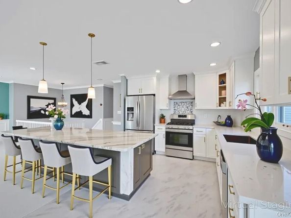 10 Evelyn Drive, Bethpage NY 11714