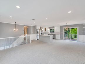 10 Evelyn Drive, Bethpage NY 11714