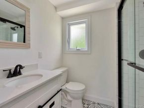 10 Evelyn Drive, Bethpage NY 11714