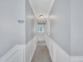 10 Evelyn Drive, Bethpage NY 11714