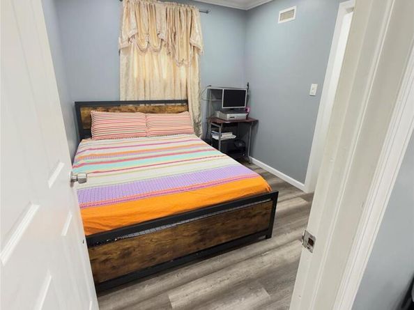 10 Evelyn Drive, Bethpage NY 11714