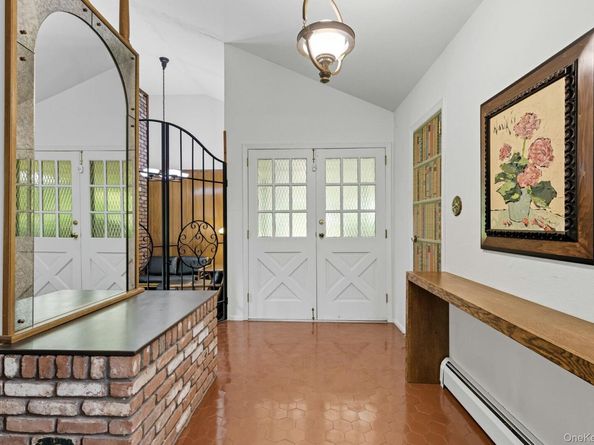 36 Lisa Drive, Dix Hills NY 11746