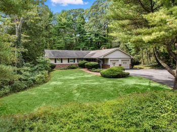 36 Lisa Drive