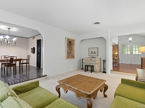 36 Lisa Drive, Dix Hills NY 11746
