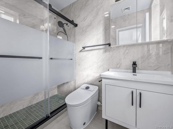 233-12 Bay Street, Douglaston NY 11363