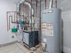 233-12 Bay Street, Douglaston NY 11363