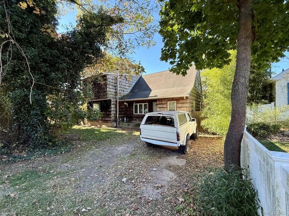 5 8th Street, Sound Beach NY 11789