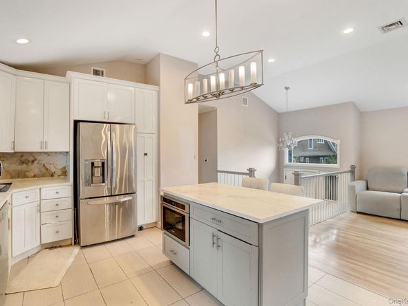 978 Little Whaleneck Road, North Merrick NY 11566