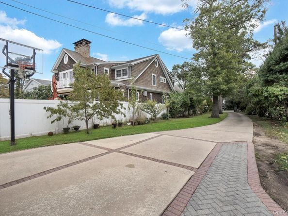 978 Little Whaleneck Road, North Merrick NY 11566