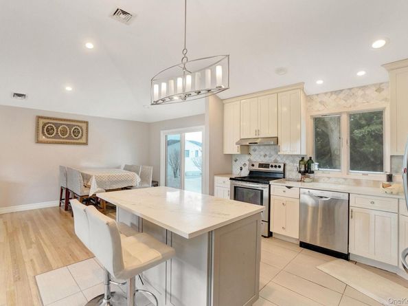 978 Little Whaleneck Road, North Merrick NY 11566