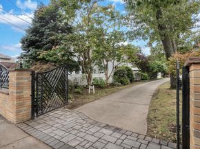 978 Little Whaleneck Road, North Merrick NY 11566