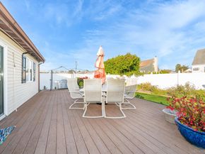 3 Roxbury Lane, Massapequa NY 11758