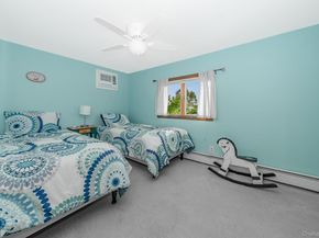 3 Roxbury Lane, Massapequa NY 11758