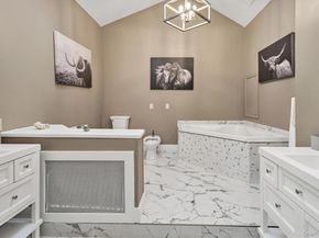 117 Middlesex Avenue, Oakdale NY 11769