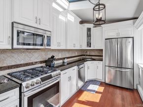 117 Middlesex Avenue, Oakdale NY 11769