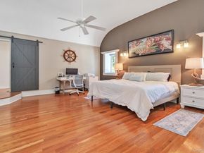 117 Middlesex Avenue, Oakdale NY 11769