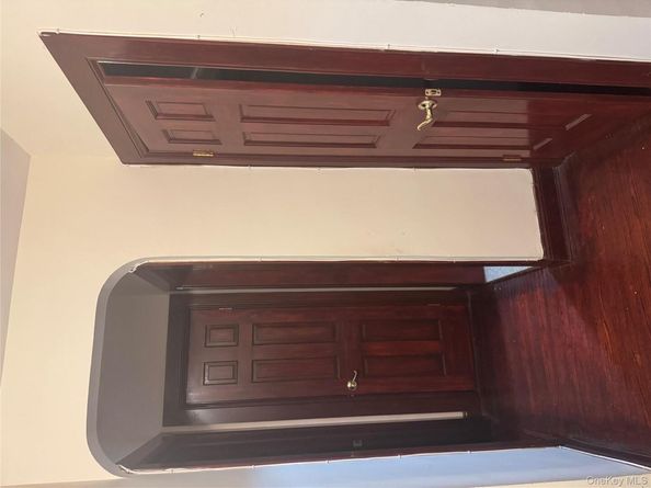 8009 35 Ave 35th Ave Avenue A12, Jackson Heights NY 11372