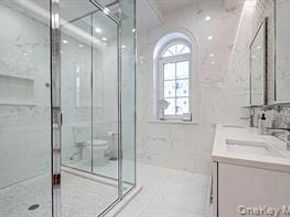 69-36 Dartmouth Street, Forest Hills NY 11375