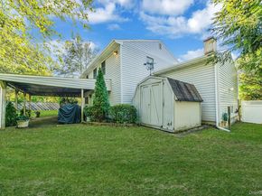 7 Majestic Road, Selden NY 11784