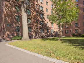 1601 Metropolitan Avenue 3H, Bronx NY 10462