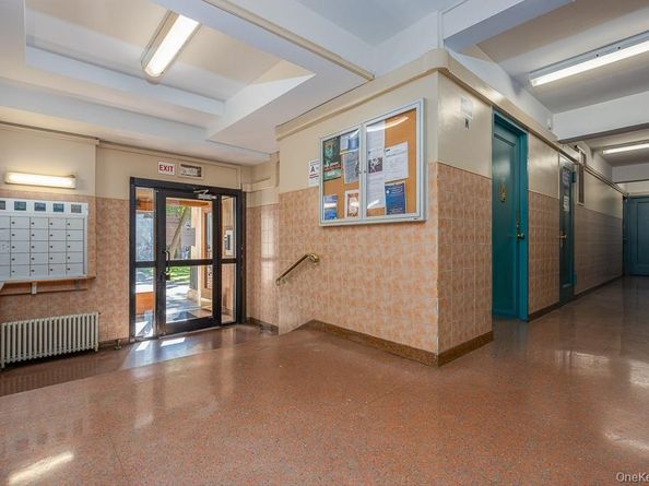 1601 Metropolitan Avenue 3H, Bronx NY 10462