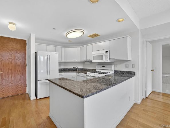50 E Hartsdale Avenue 7K, Hartsdale NY 10530