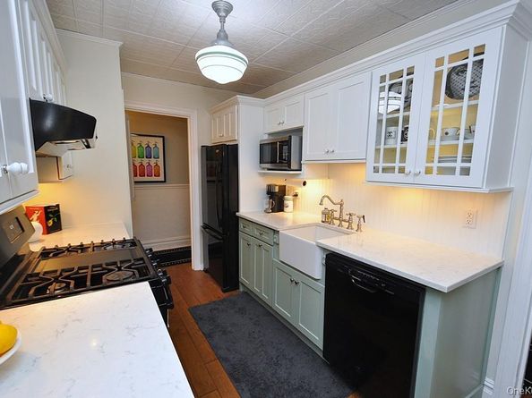 105 Garth Road 2C, Scarsdale NY 10583