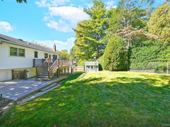 7 Cardiff Court, South Huntington NY 11746