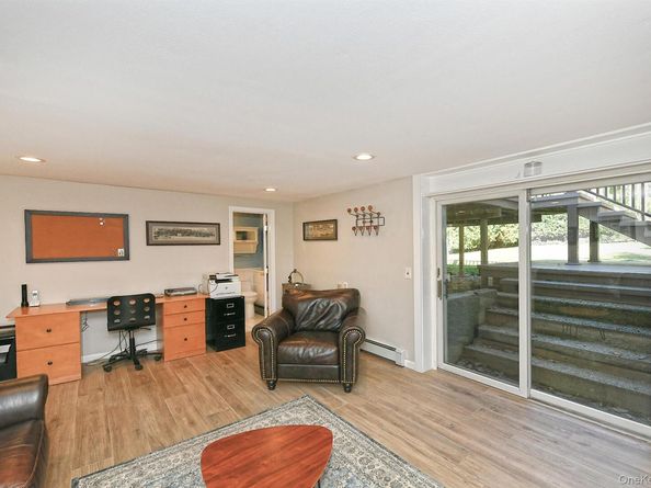 7 Cardiff Court, South Huntington NY 11746