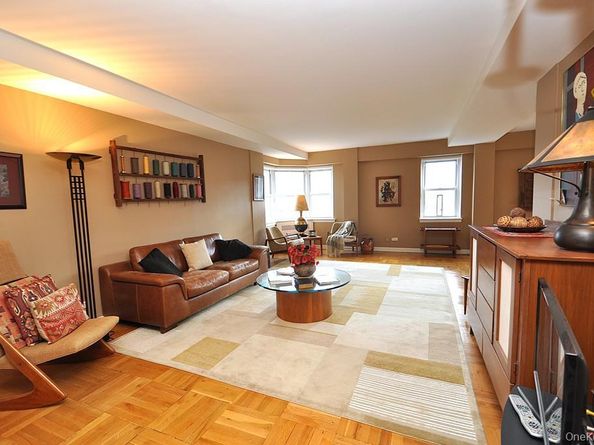235 Garth Road C5B, Scarsdale NY 10583