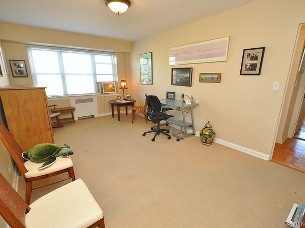 235 Garth Road C5B, Scarsdale NY 10583