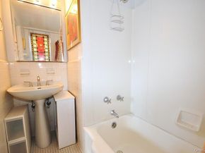 235 Garth Road C5B, Scarsdale NY 10583