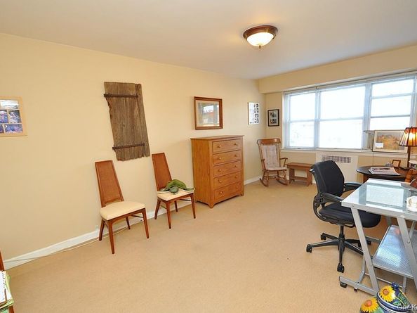 235 Garth Road C5B, Scarsdale NY 10583