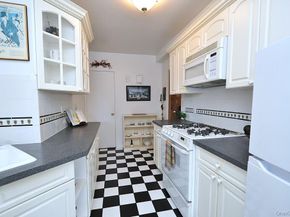 235 Garth Road C5B, Scarsdale NY 10583