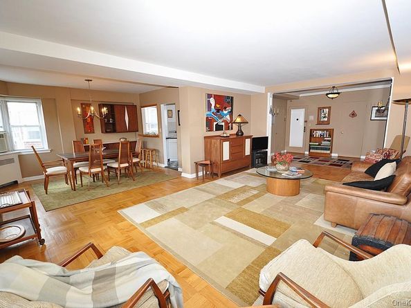 235 Garth Road C5B, Scarsdale NY 10583